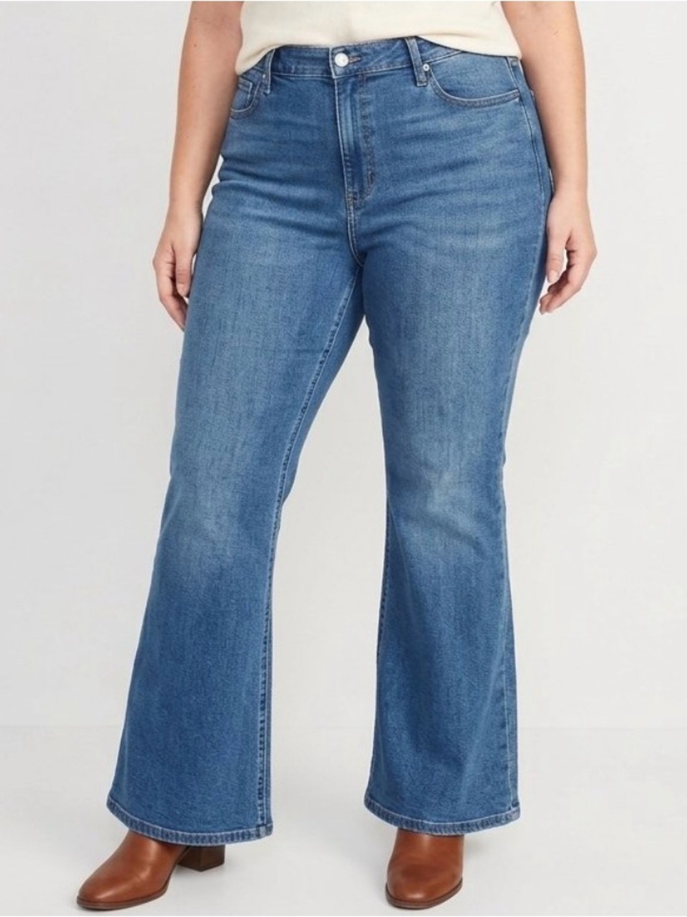 Old Navy High-Rise WOW Flare Jeans in Medium Blue Denim Bootcut Sz 14